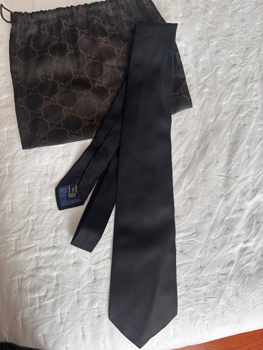 Gucci Black Textured Silk Tie with GG-Print Lining